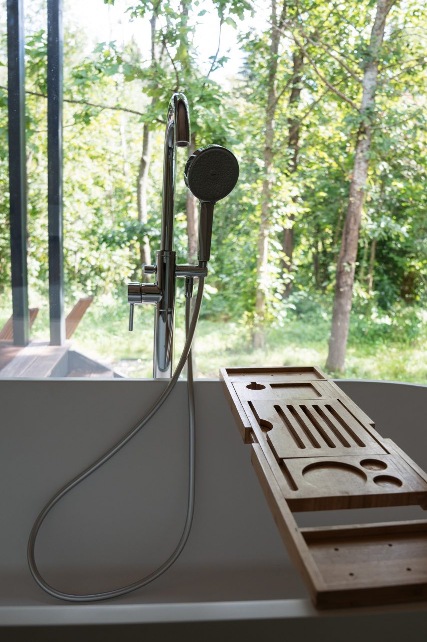 Коттедж (Куб), Коттедж Лис и Лес