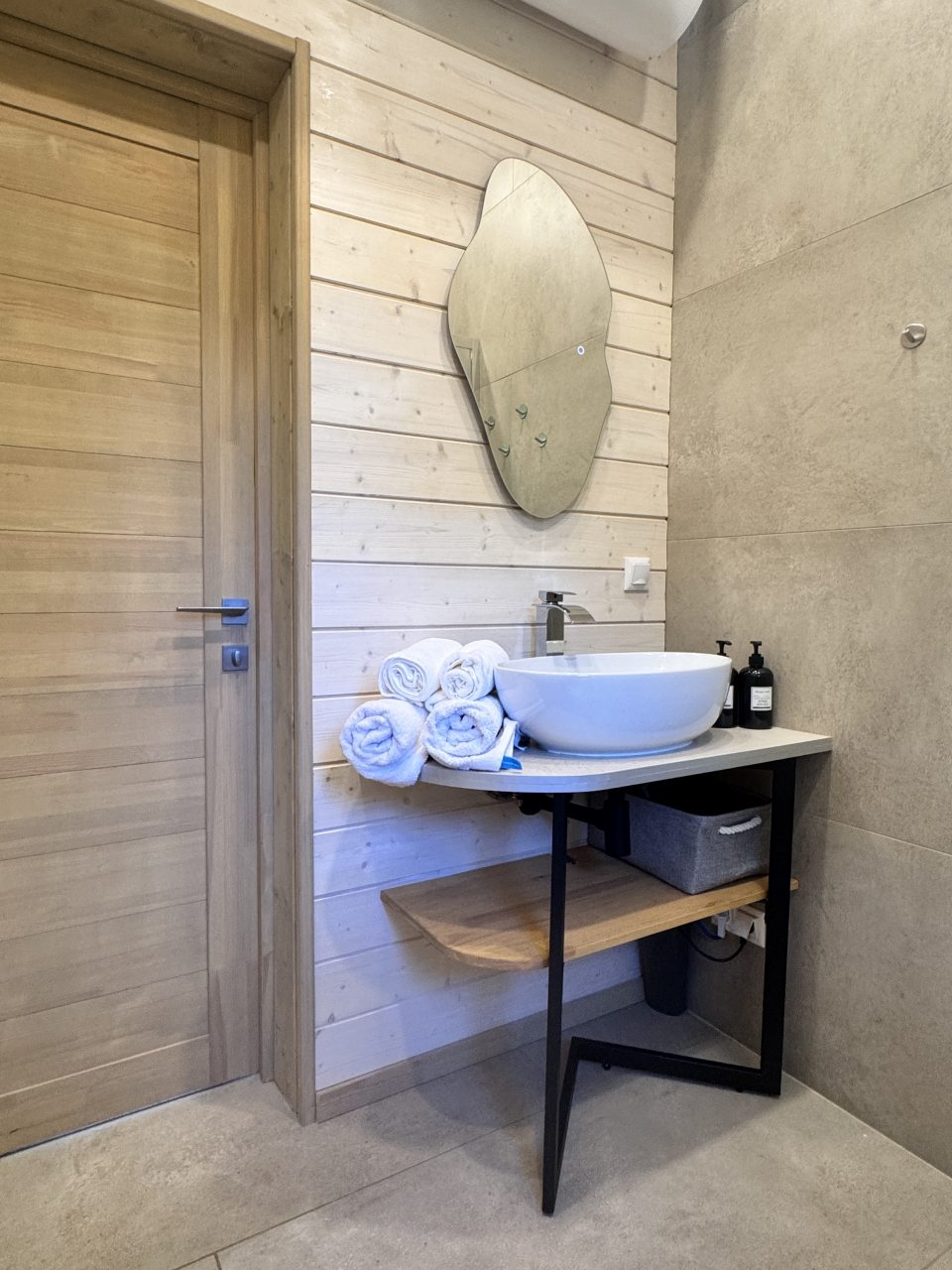 Коттедж (Огонёк), Коттедж Лис и Лес