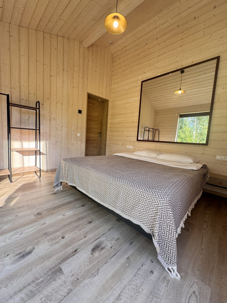 Коттедж (Огонёк), Коттедж Лис и Лес