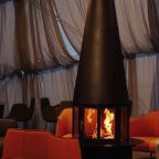 Камин в лобби