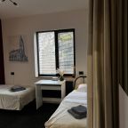 Трехместный Женский (Амалиенау), Хостел Прусс