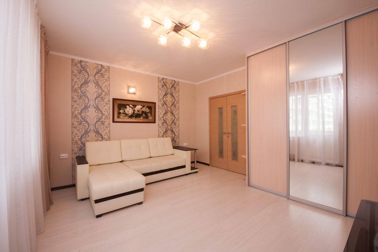 Квартира (Апартаменты ул.Весны д.17 (5 этаж)), Апартаменты Трехкомнатные на улице Весны