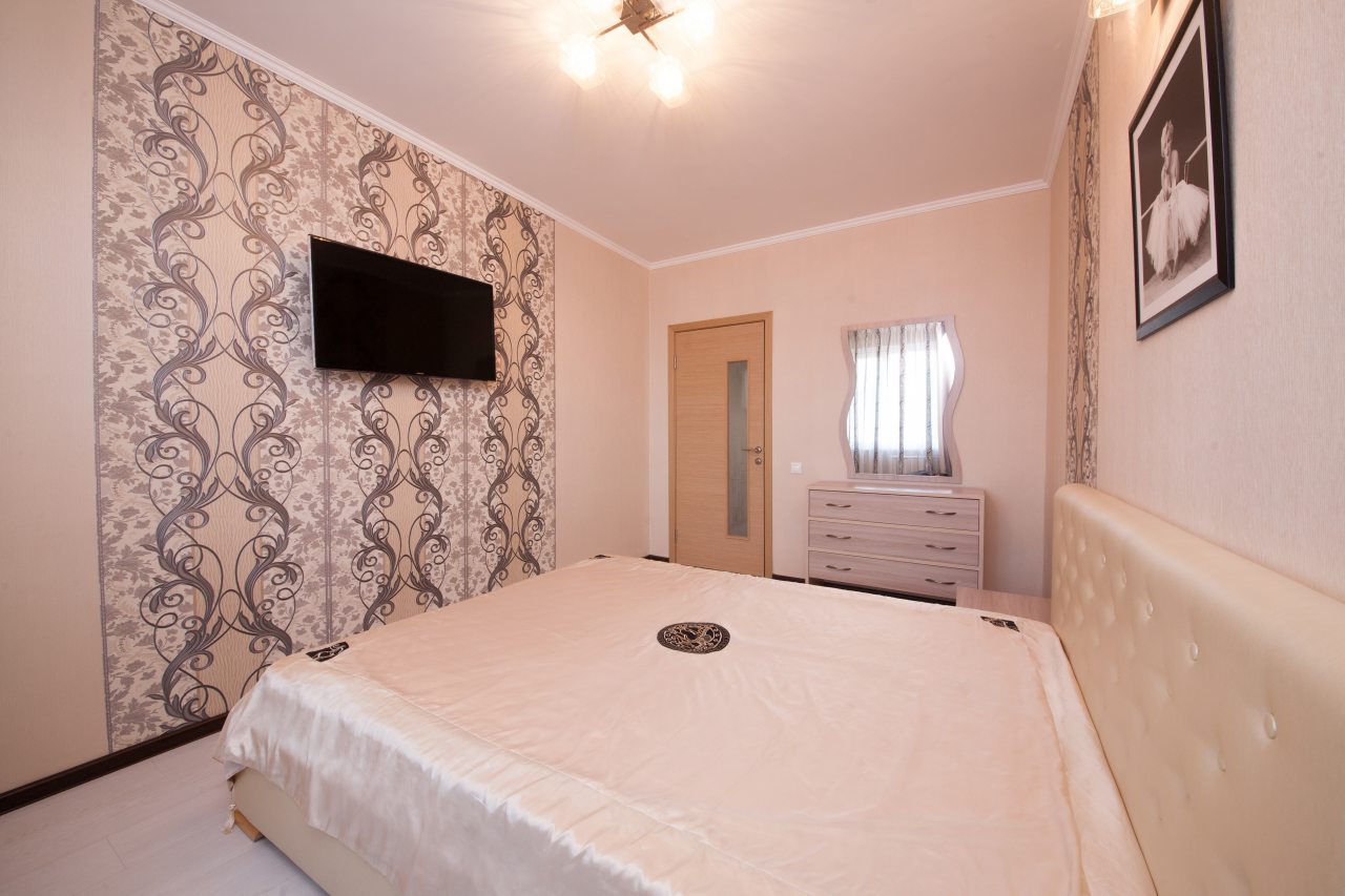 Квартира (Апартаменты ул.Весны д.17 (5 этаж)), Апартаменты Трехкомнатные на улице Весны