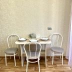 Четырехместный (Апартаменты в новостройке с балконом!), Апартаменты В новостройке с балконом