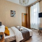 Полулюкс, Гостиница Современник