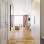 Стульчик для кормления, Апартаменты GOOD NIGHT на Савиных 4а