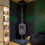 Библиотека, Домики в настоящем лесу