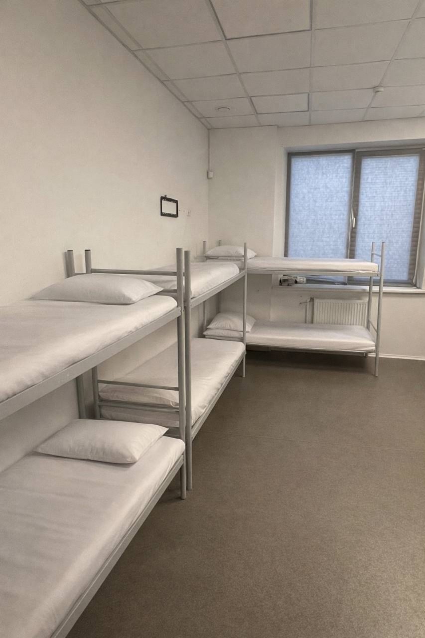 Трёхместный и более (Номер общий Мужской), Хостел Лыжный 8