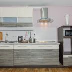 Общая кухня, Коттедж Рядом с аэропортом