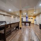 Коттедж (Коттедж рядом с аэропортом), Коттедж Рядом с аэропортом