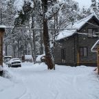 Для каждого домика отдельно мангал, беседка.