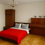 Апартаменты (Москва, Каргопольская улица, 10. Двухкомнатные для 8 гостей), Апартаменты Москва Каргопольская улица 10