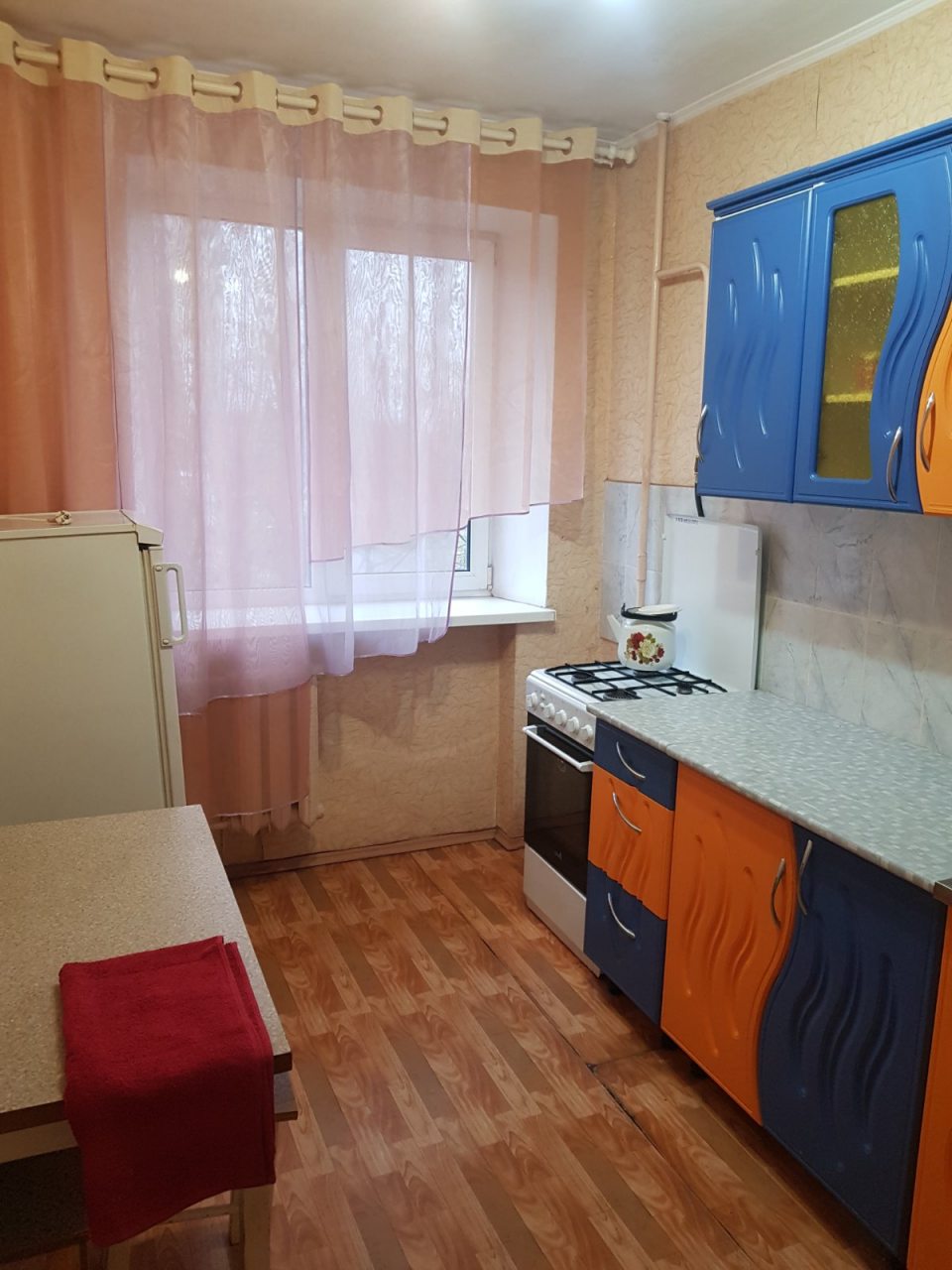 Двенадцатиместный (Одно койко-место в хостельном номере квартирного типа с кухней), Хостел Для сотрудников ГосТел