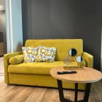 Люкс (Апартаменты SKY INN Gold), Апартаменты SKY INN Color Apartments