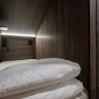 В каждой капсуле индивидуальное освещение