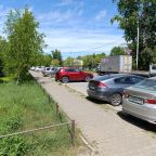 Парковка пере домом