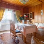 Дом (Гостевой), Гостевой дом Рыбак с семьей