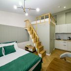 Апартаменты (C антресольным этажом, кухней и санузлом), Апарт-отель Суворовский