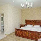 Люкс, Отель Оазис