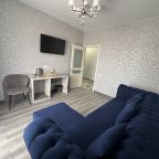 Четырехместный (Люкс двухкомнатный с балконом), Отель Оазис