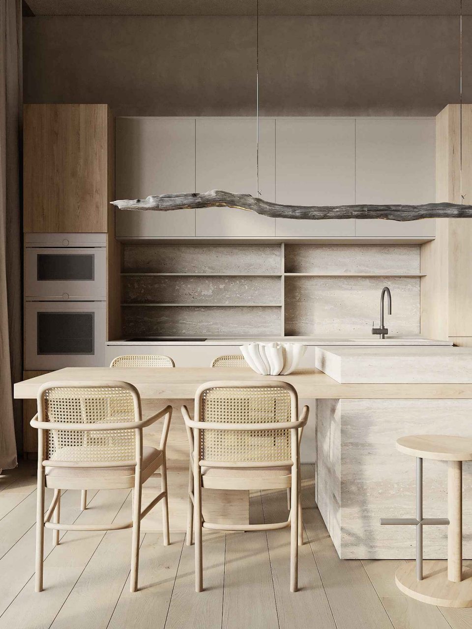 Остекление в кухне-гостиной раздвижное.