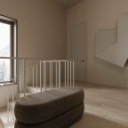 Двухэтажный дом в отдалении с видом на сад и горы.