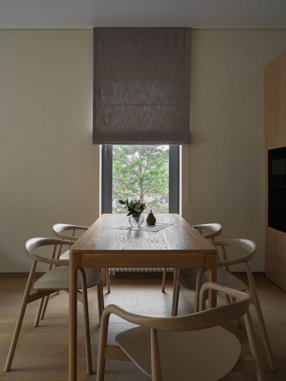 Уютная кухня-гостиная и две спальни.