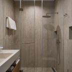 Одноэтажный дом на первой береговой линии.