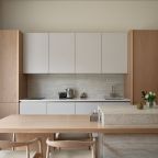 Уютная кухня-гостиная и одна спальня.