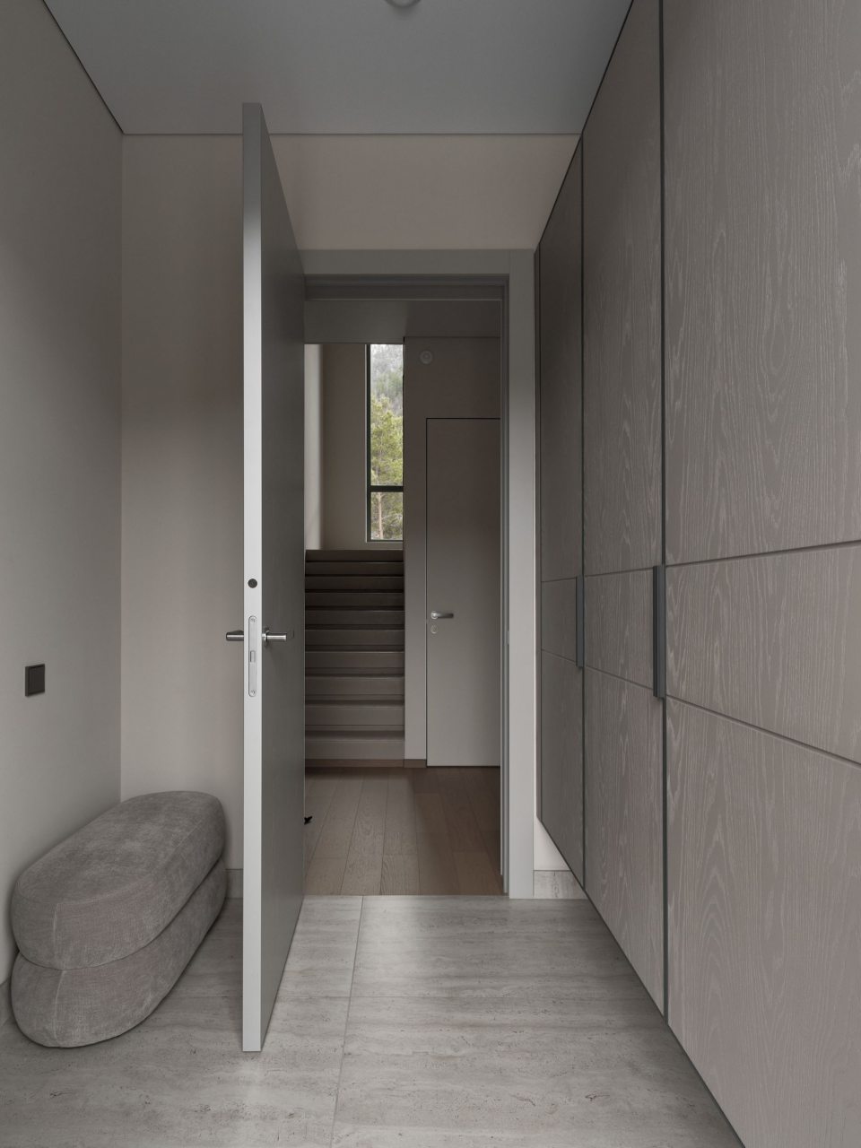 Двухэтажный дом на первой береговой линии.