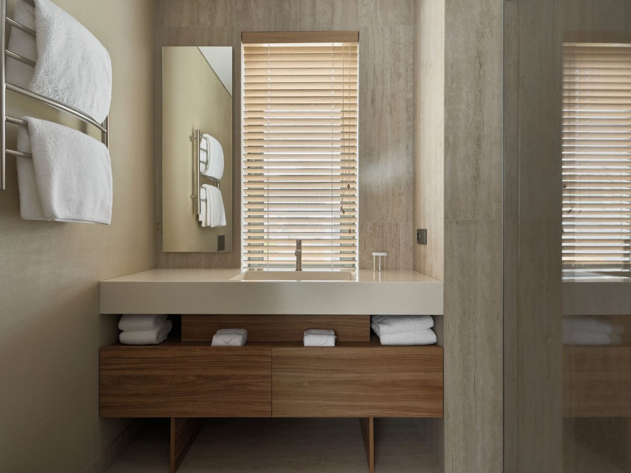 Двухэтажный дом на первой береговой линии.