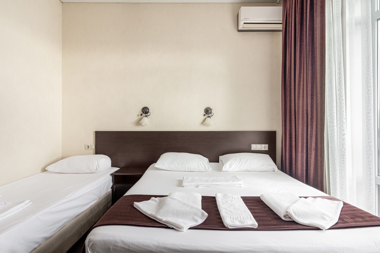 Трёхместный и более (Трёхместный комфорт с видом на море), Арт Шале