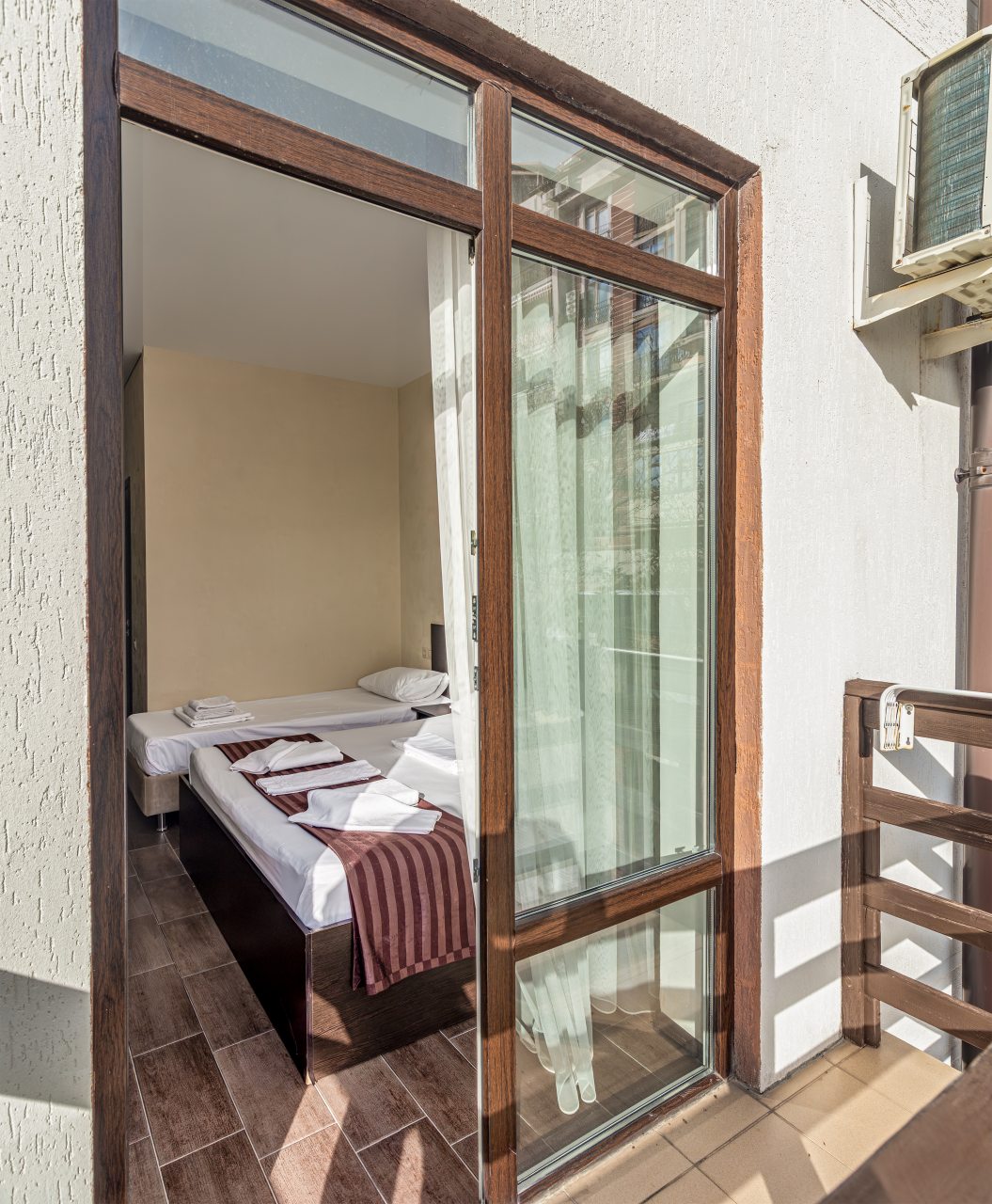 Трёхместный и более (Трёхместный комфорт с видом на море), Арт Шале