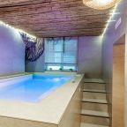 Крытый плавательный бассейн подогреваемый в СПА-зоне, Арт Шале