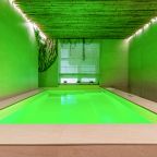 Крытый плавательный бассейн подогреваемый в СПА-зоне, Арт Шале