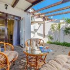 Студио (Трехместная Студия улучшенная с зоной отдыха), Арт Шале