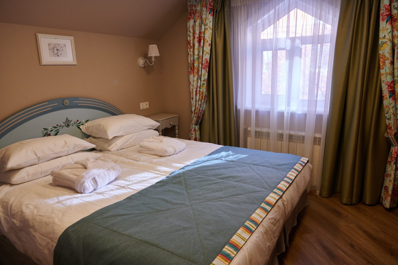 Трёхместный и более (Комфорт Мансарда DBL), Отель Усадьба Егорова