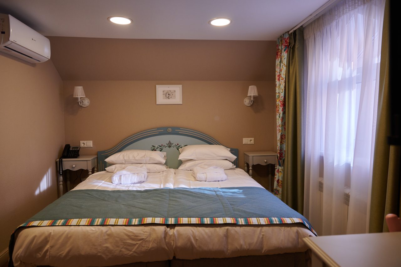 Трёхместный и более (Комфорт Мансарда DBL), Отель Усадьба Егорова