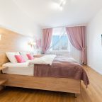 Апартаменты (Петровские на Базарном 12 №5), Апартаменты Петровские на Базарном 12