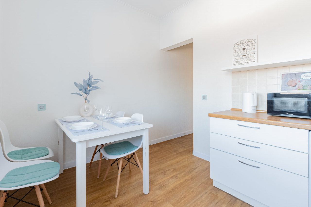 Апартаменты (Петровские на Базарном 12 №5), Апартаменты Петровские на Базарном 12