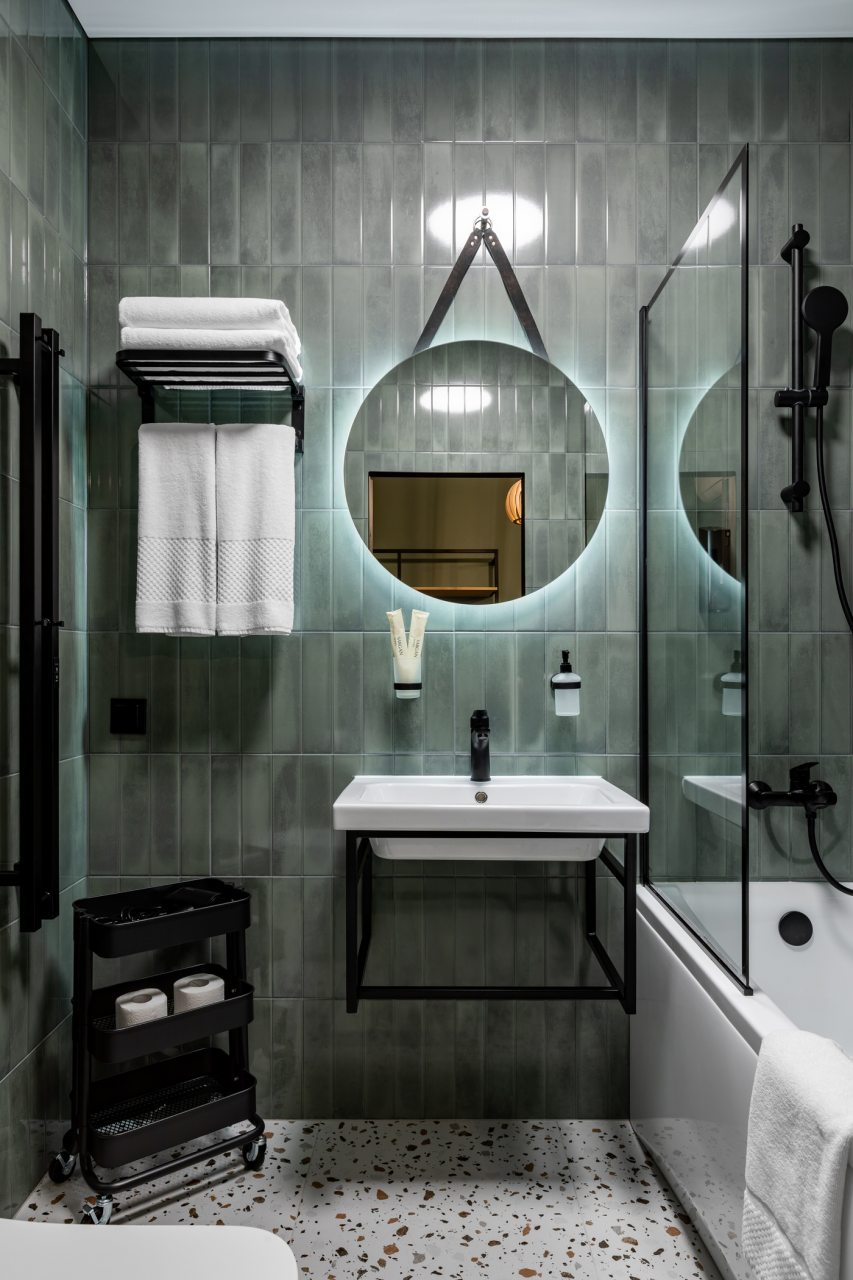 Полулюкс (Семейный кофморт), Отель Isola