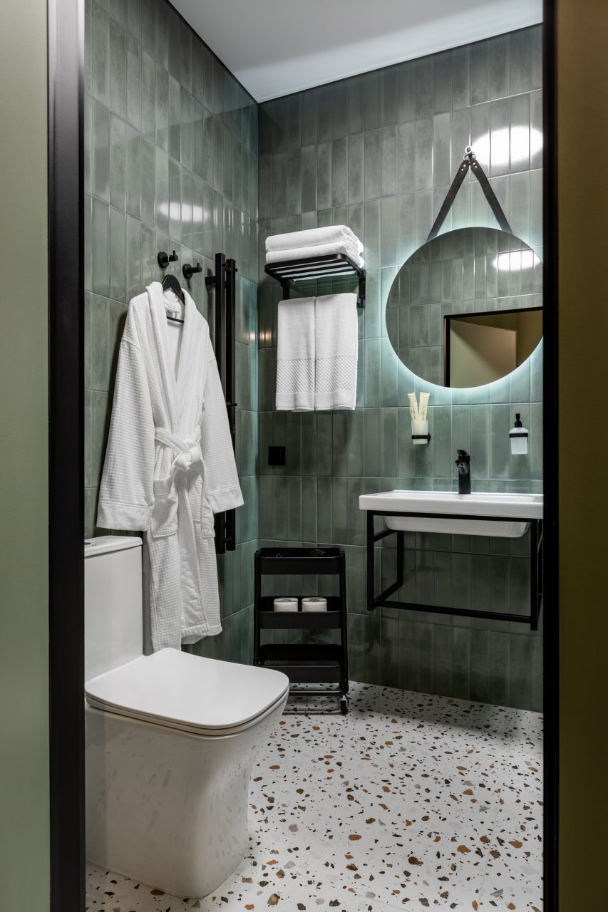 Полулюкс (Семейный кофморт), Отель Isola