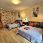 Трёхместный и более (Мос 144), Апартаменты На Московском проспекте 57