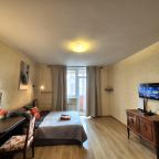 Трёхместный и более (Мос 144), Апартаменты На Московском проспекте 57