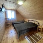 Шестиместный (Семейный на 2 этаже), База отдыха Татьяна