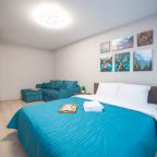 Апартаменты (Самолетная 5к1), Апартаменты Самолетная 5к1