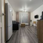 Апартаменты (Студия Myhome Yourhome на Уральской 25), Апартаменты Myhome Yourhome на Уральской 25к1