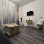 Апартаменты (Студия Myhome Yourhome на Уральской 25), Апартаменты Myhome Yourhome на Уральской 25к1