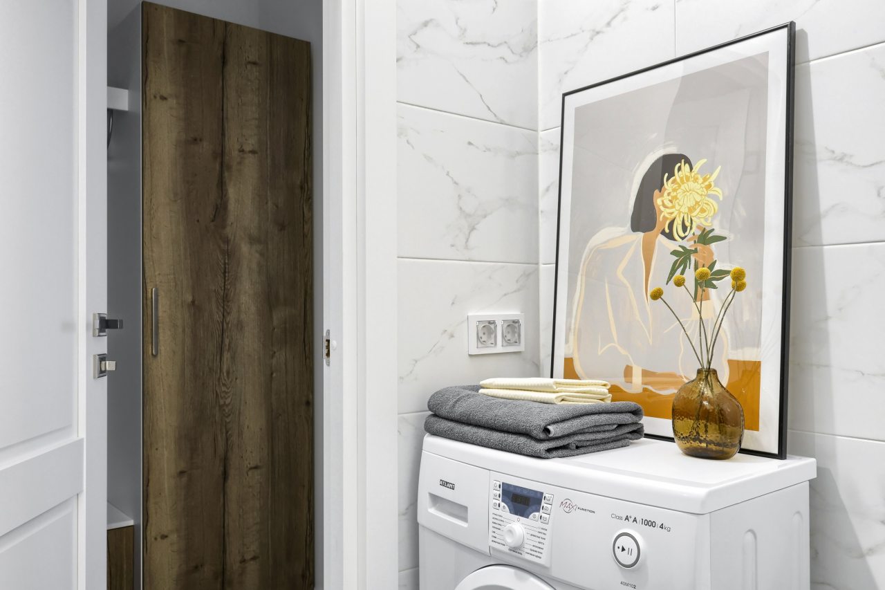 Апартаменты (Студия Myhome Yourhome на Уральской 25), Апартаменты Myhome Yourhome на Уральской 25к1