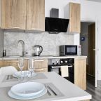 Апартаменты (Студия Myhome Yourhome на Уральской 25), Апартаменты Myhome Yourhome на Уральской 25к1
